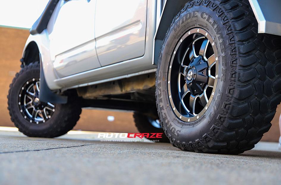 NISSAN NAVARA MAVERICK GLOSS BLACK MILLED ACCENTS